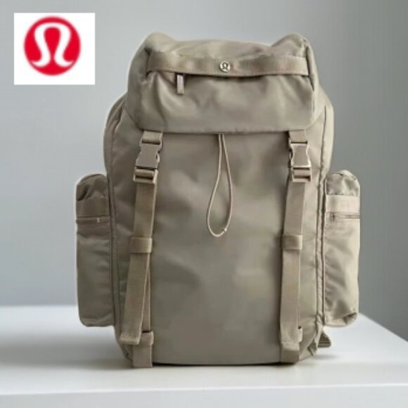 Lululemon Wunderlust Backpack The Drawstring Opening Allows-25L - Picture 1 of 7